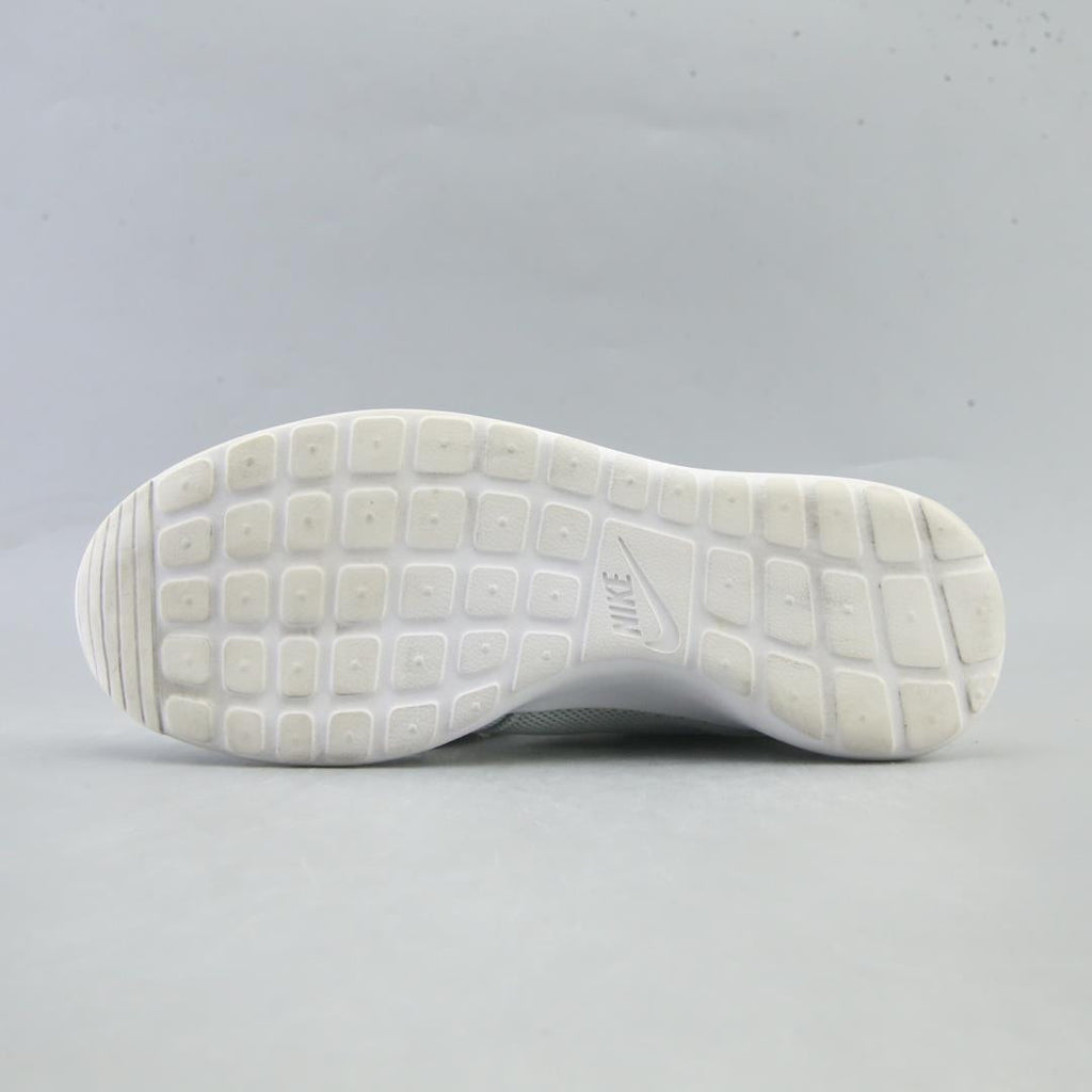 NIKE ROSHE ONE