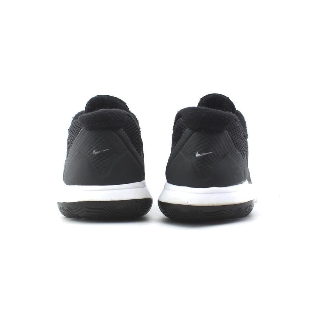 NIKE  FLEX EXPERIENCE RN 8