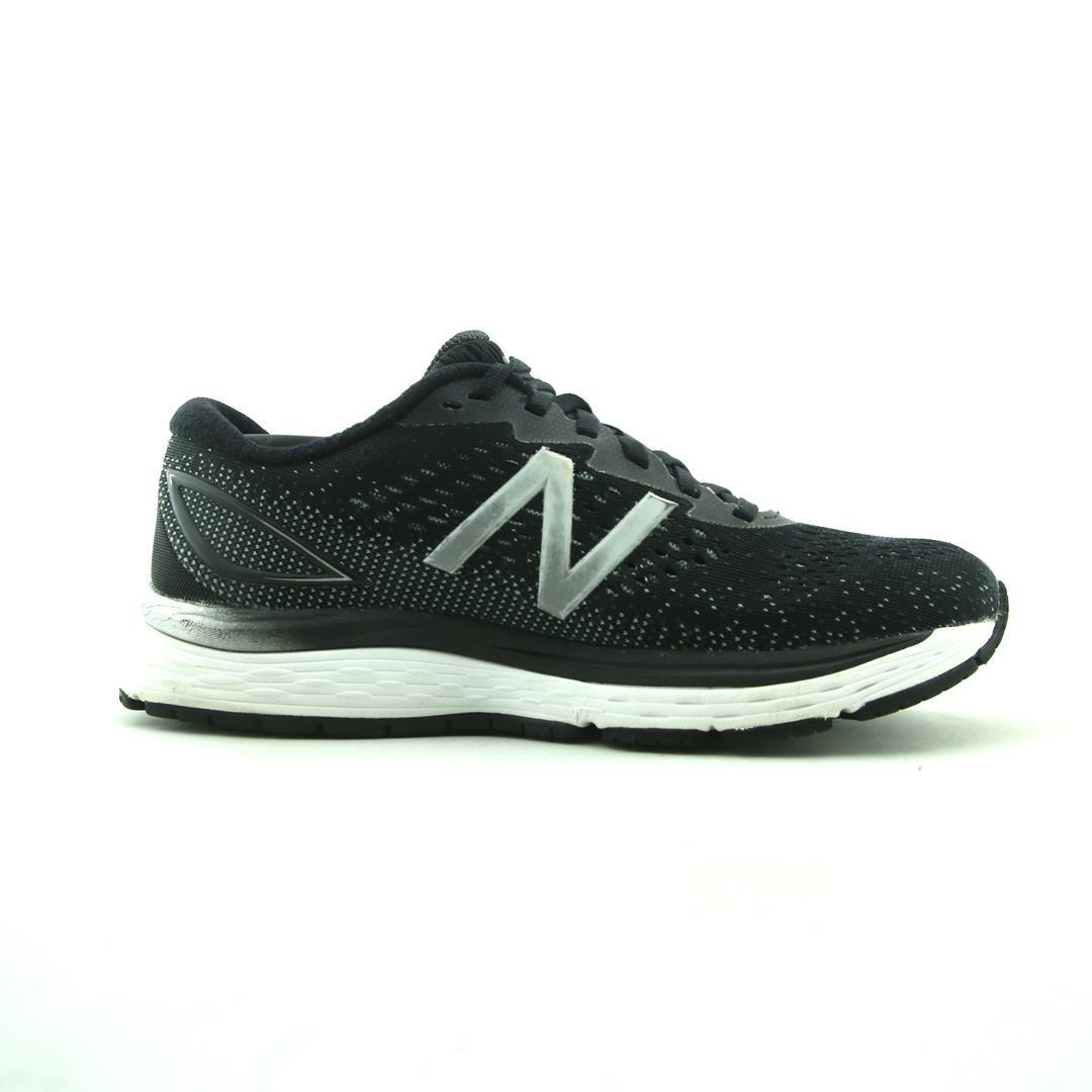 NEW BALANCE 880V9