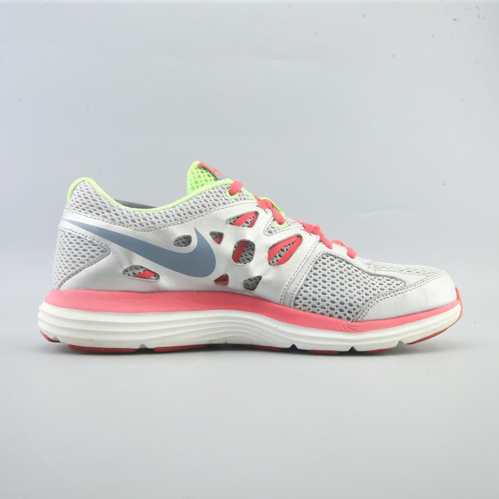 NIKE DUAL FUSION LITE