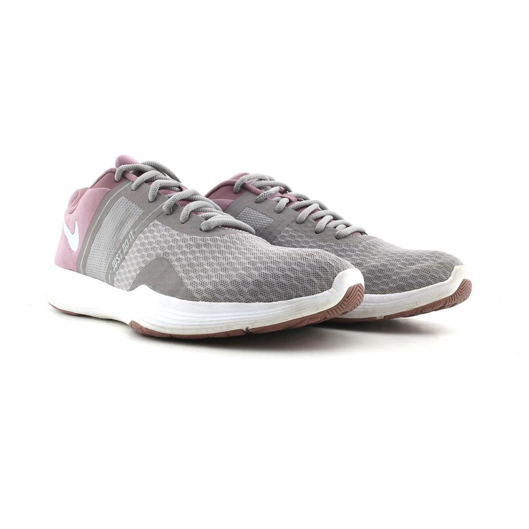 NIKE CITY TRAINER 2
