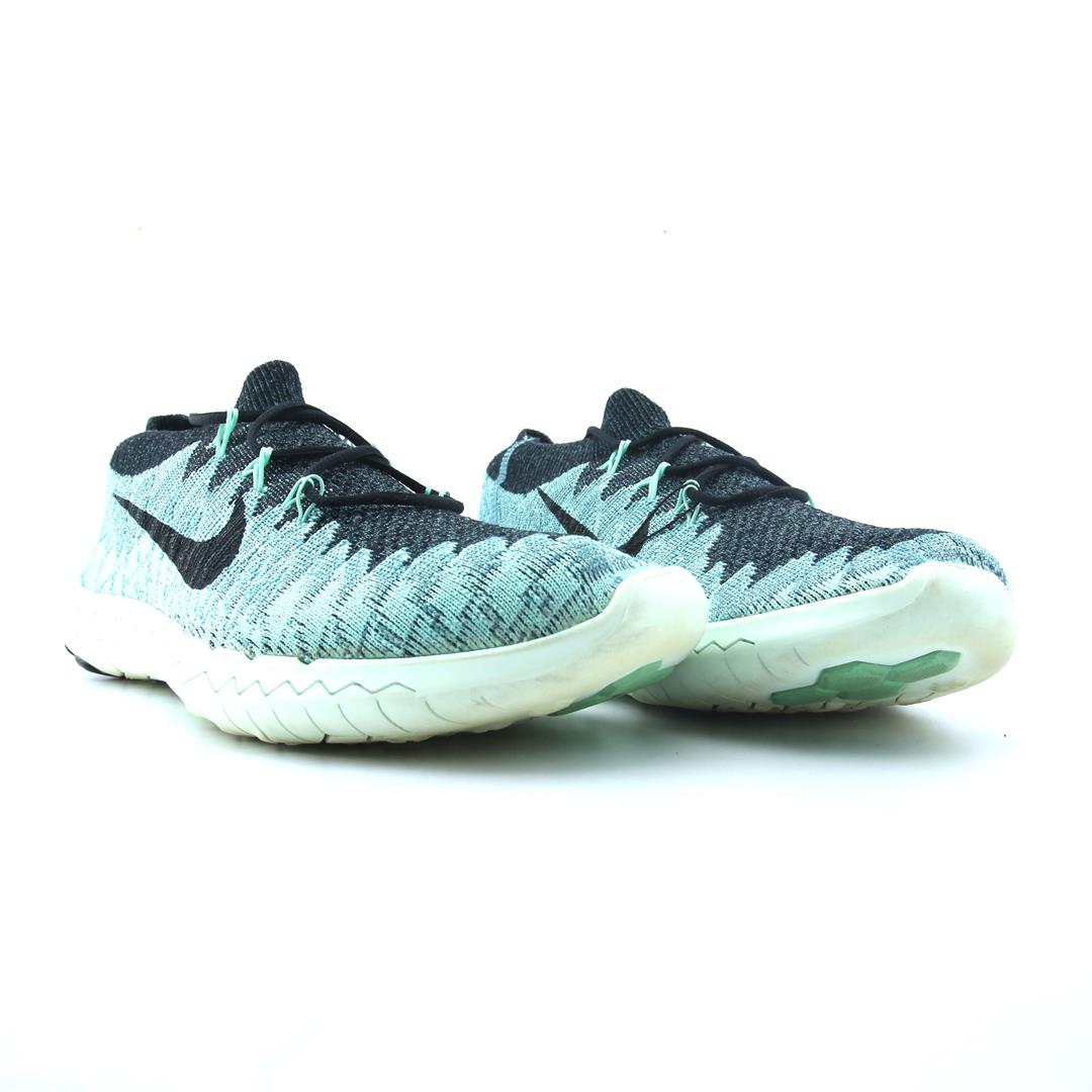 NIKE FREE 3.0 FLYKNIT