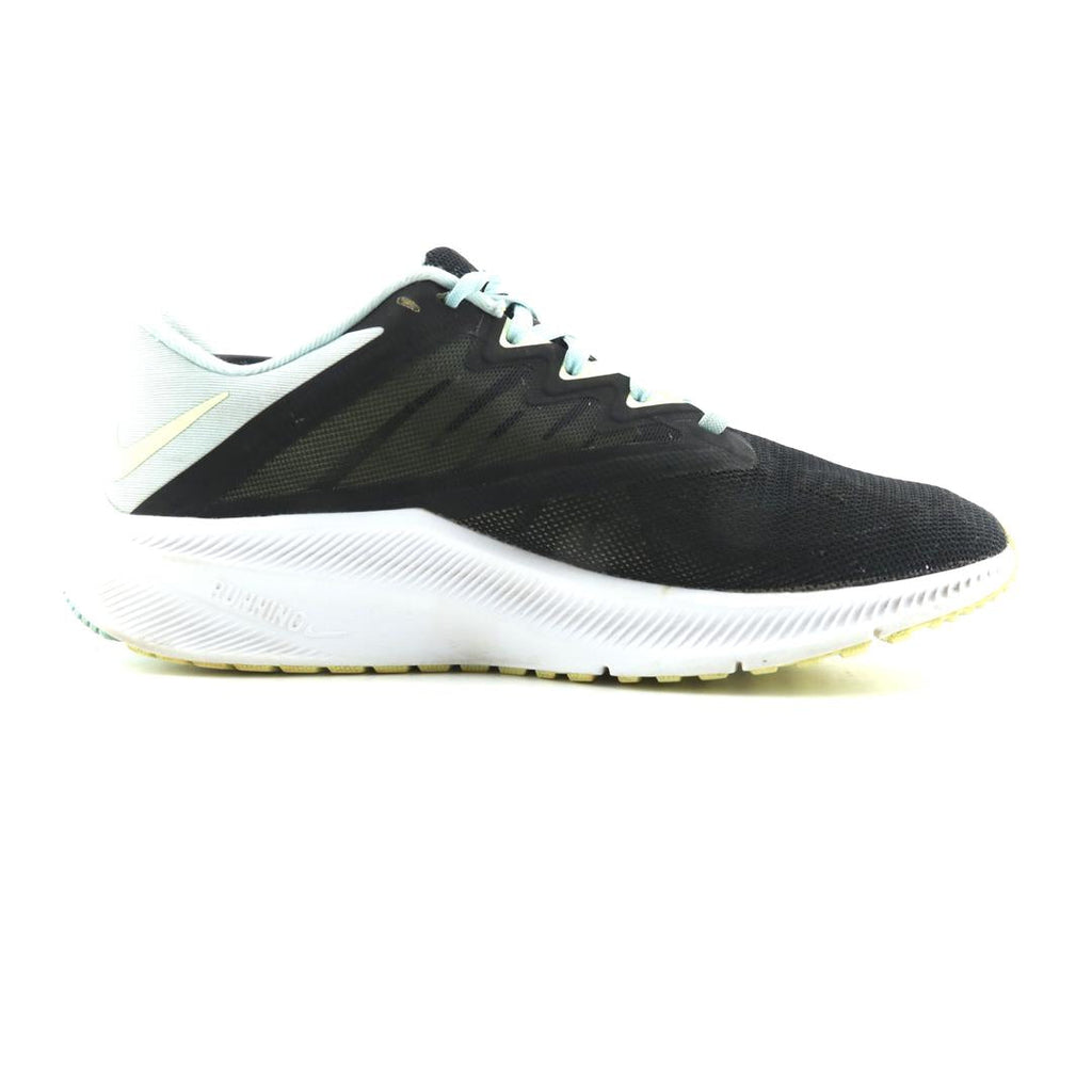 NIKE QUEST 3