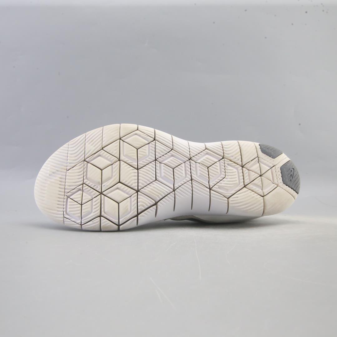 NIKE FLEX CONTACT