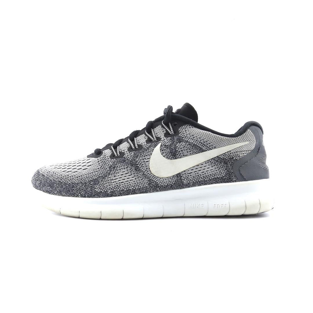 NIKE FREE RN