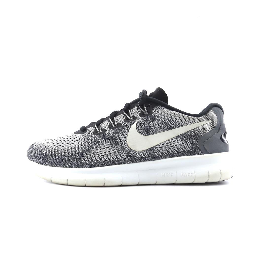 NIKE FREE RN