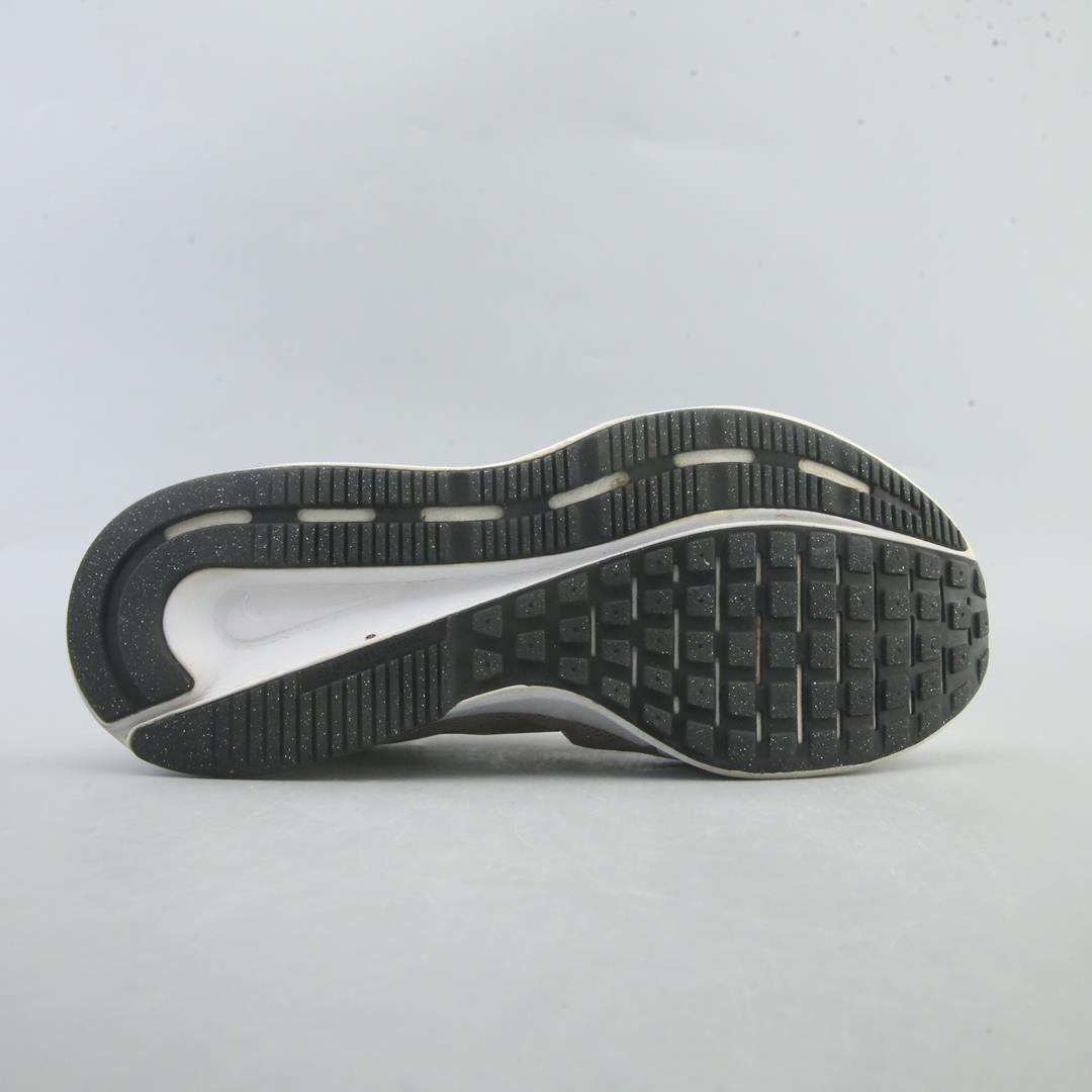 NIKE RUN SWIFT 3