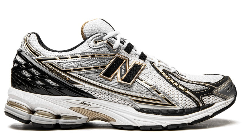 New Balance 1906R White Metallic Gold (Queen of Tears)