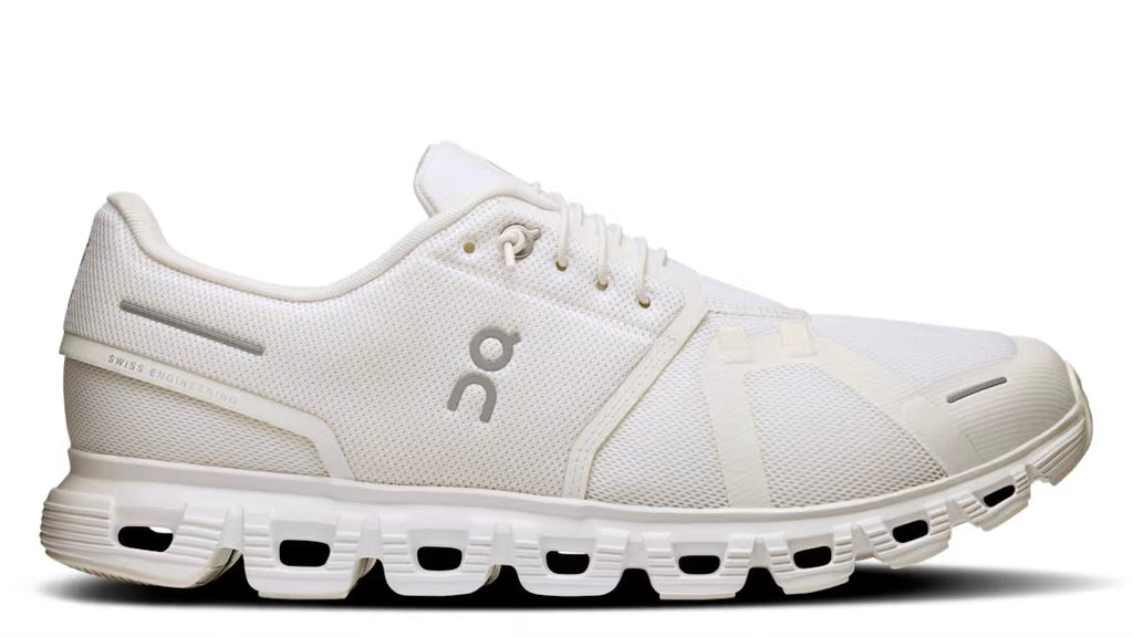 On Running Cloud 6 All White (M)