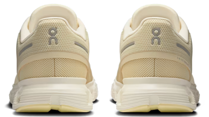 On Running Cloud 6 Castor Ivory (Women's)