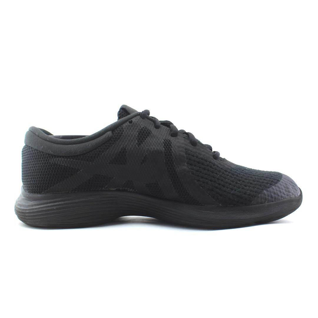NIKE REVOLUTION 4
