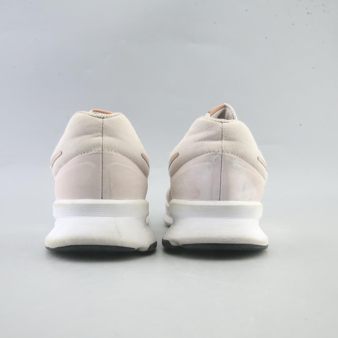 NIKE RUN SWIFT 3
