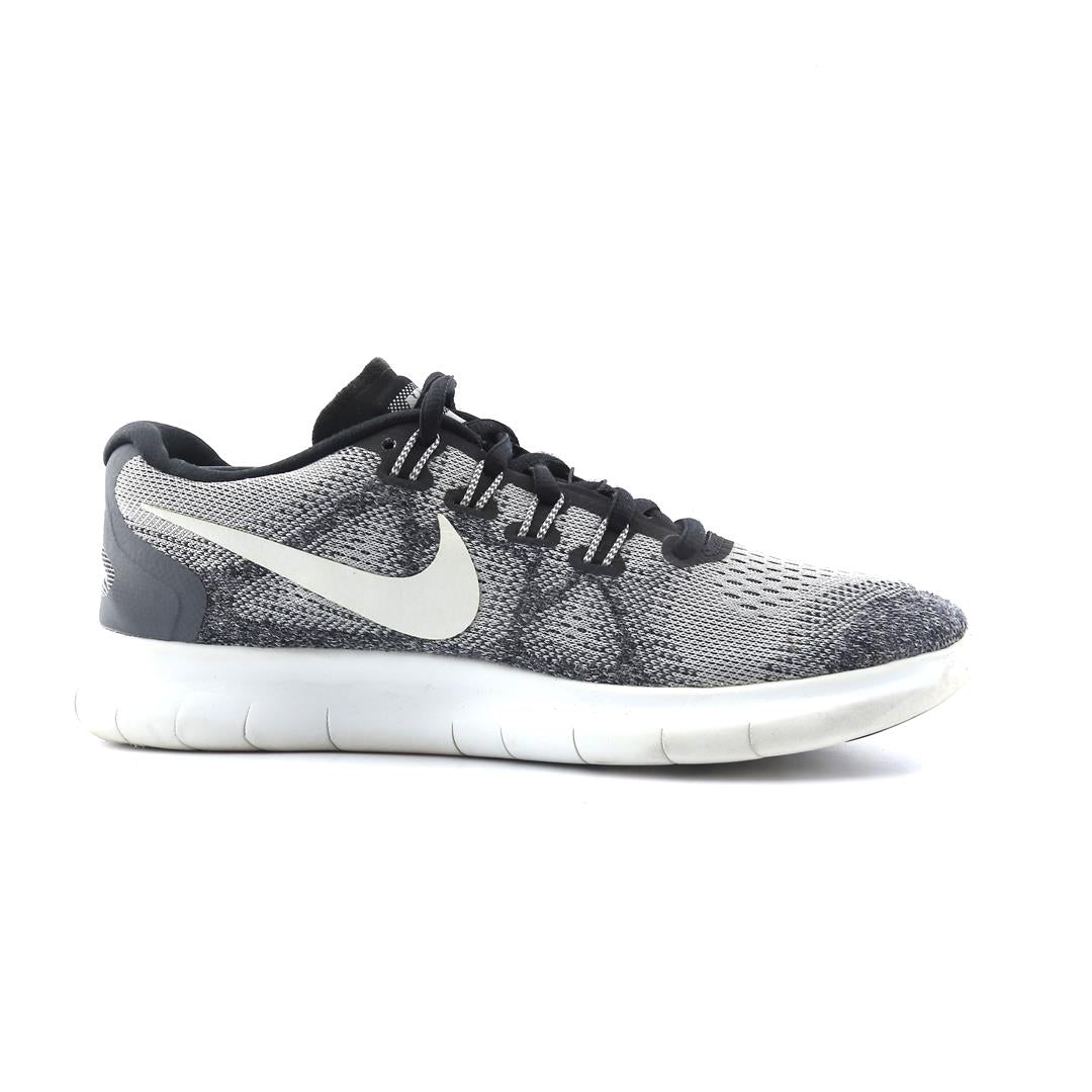 NIKE FREE RN