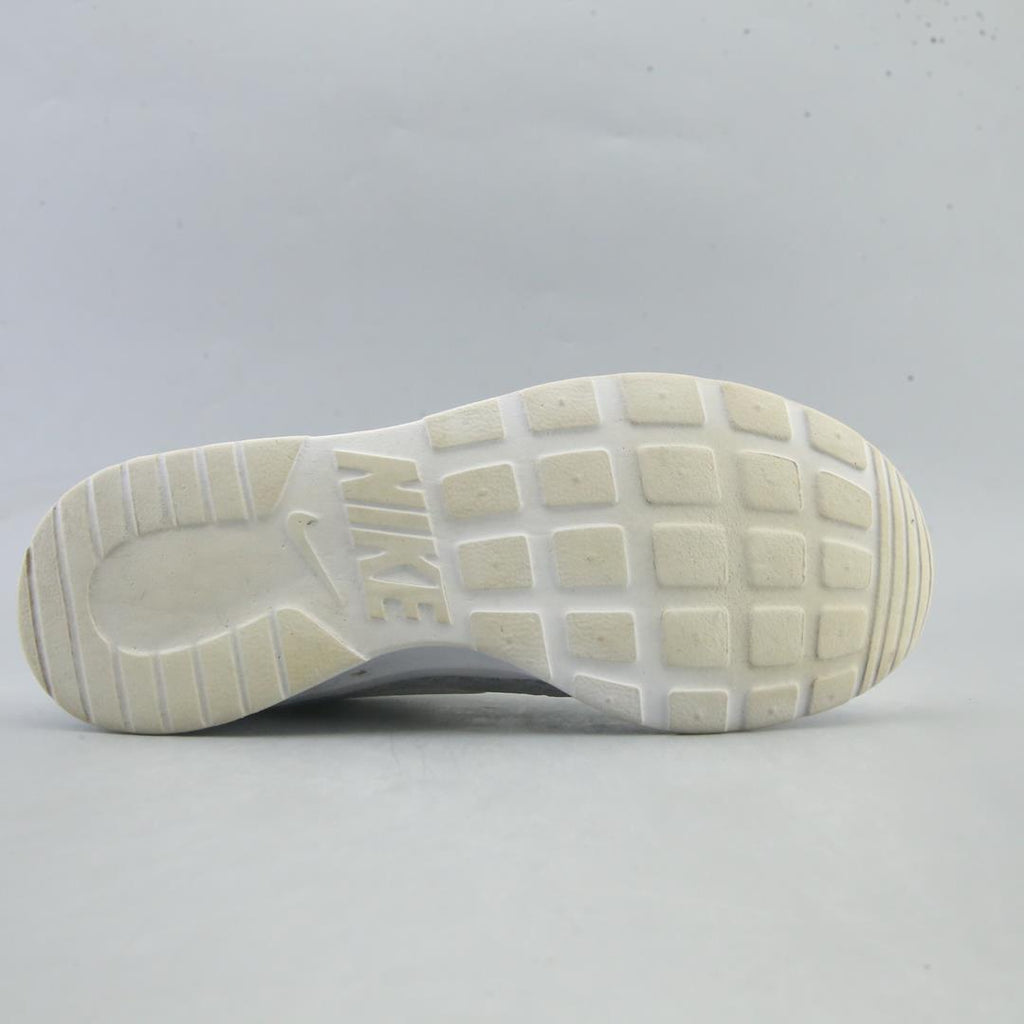 NIKE TANJUN