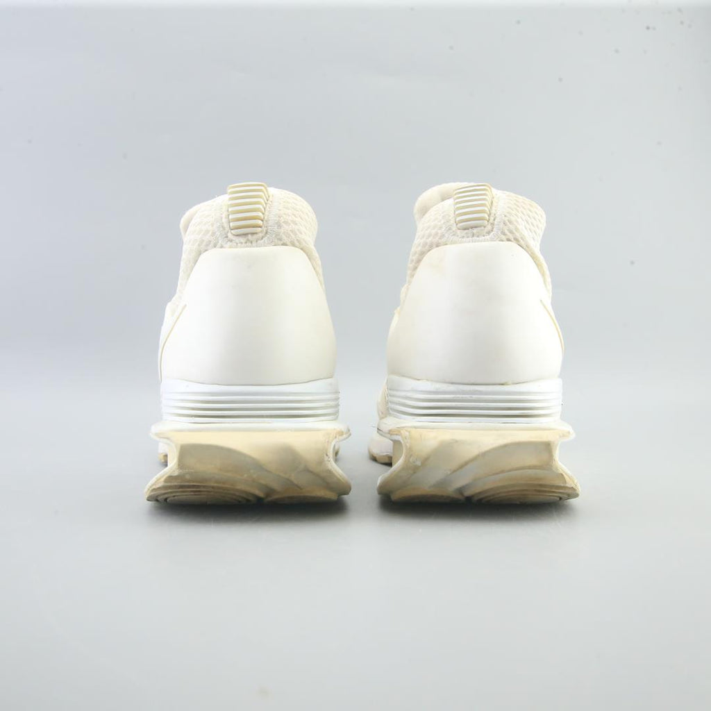 NIKE SHOX GRAVITY