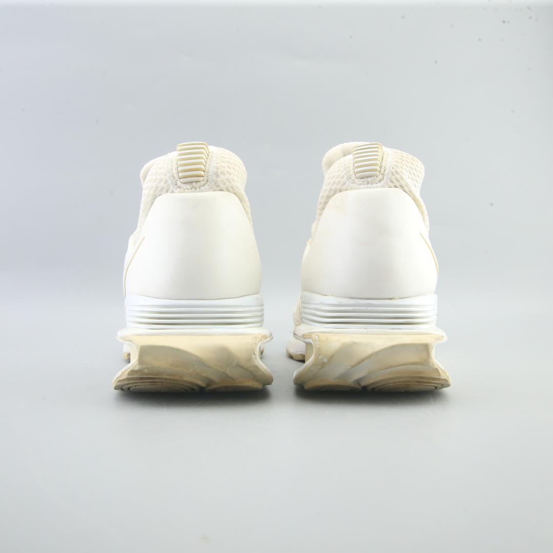 NIKE SHOX GRAVITY