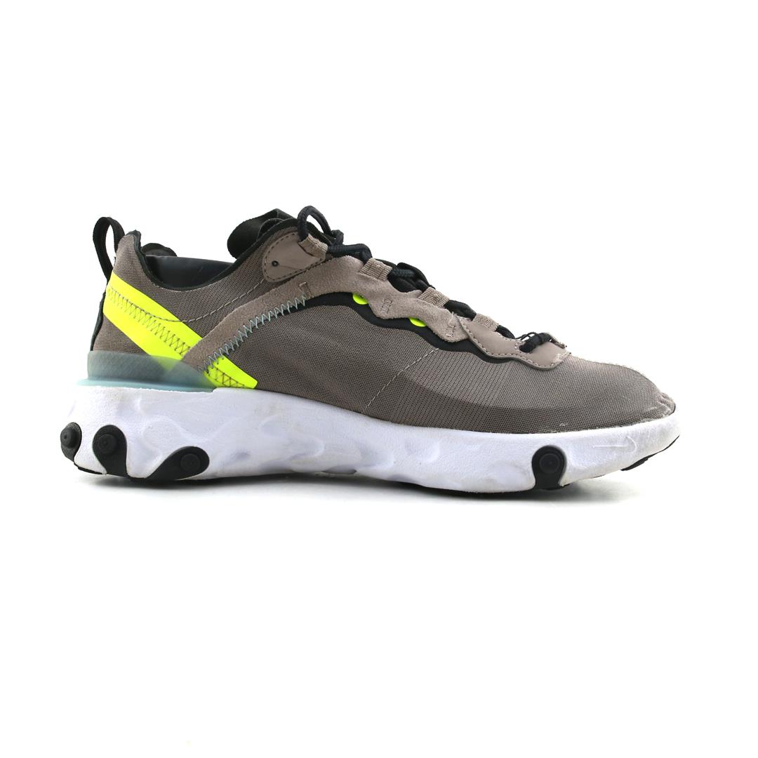 NIKE REACT ELEMENT 55