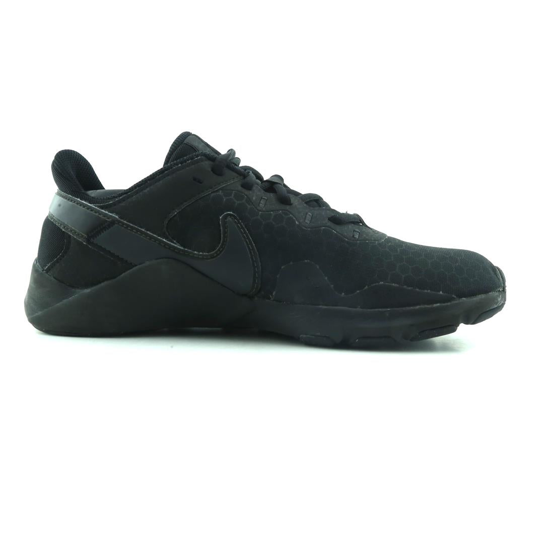 NIKE  LEGEND ESSENTIAL 2