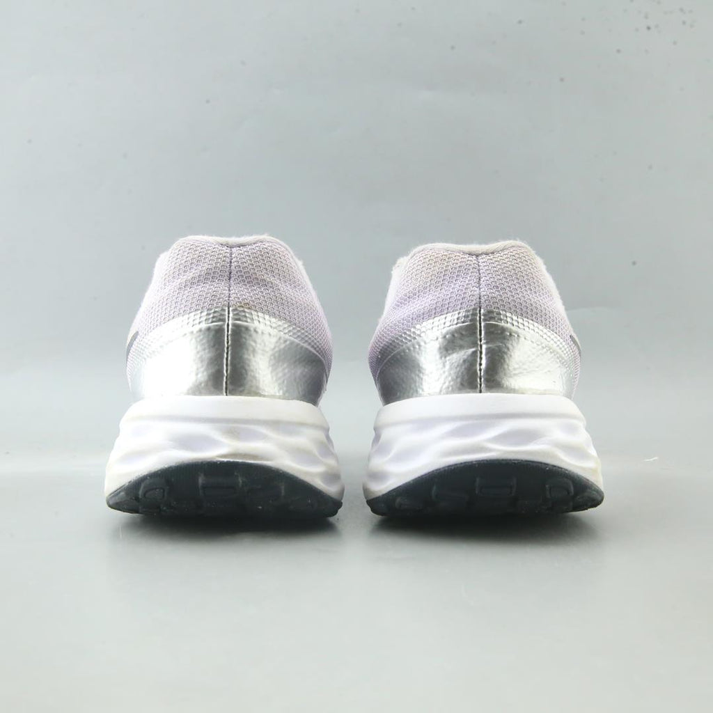 NIKE REVOLUTION 6