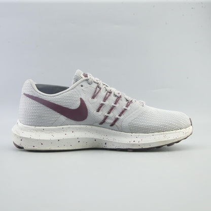 NIKE RUN SWIFT