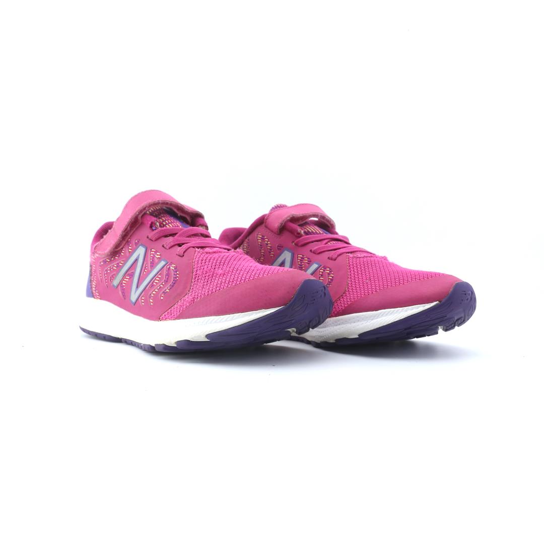 NEW BALANCE 519V2