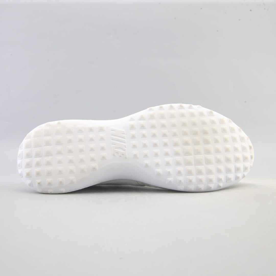 NIKE  JUVENATE
