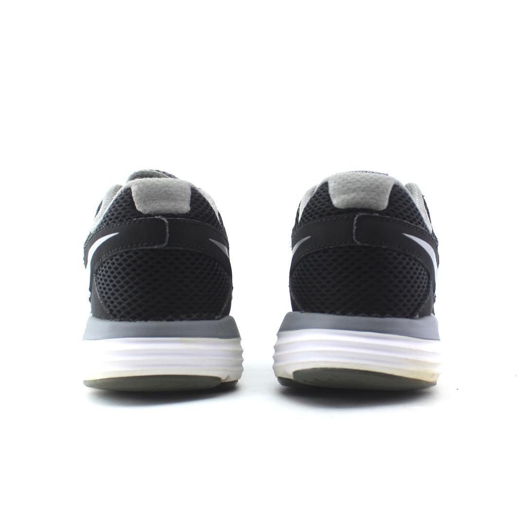 NIKE DUAL FUSION LITE