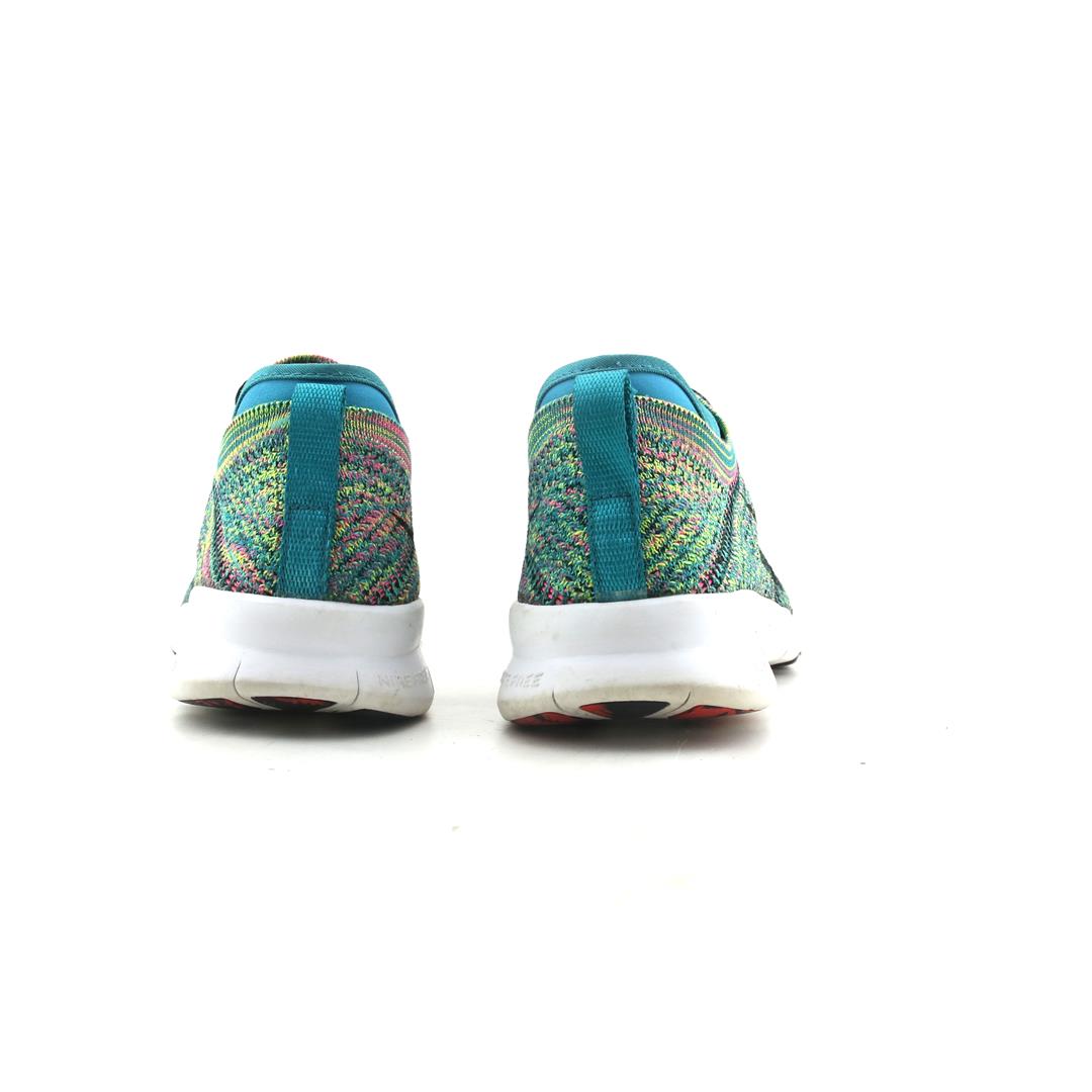 NIKE FREE TR FLYKNIT