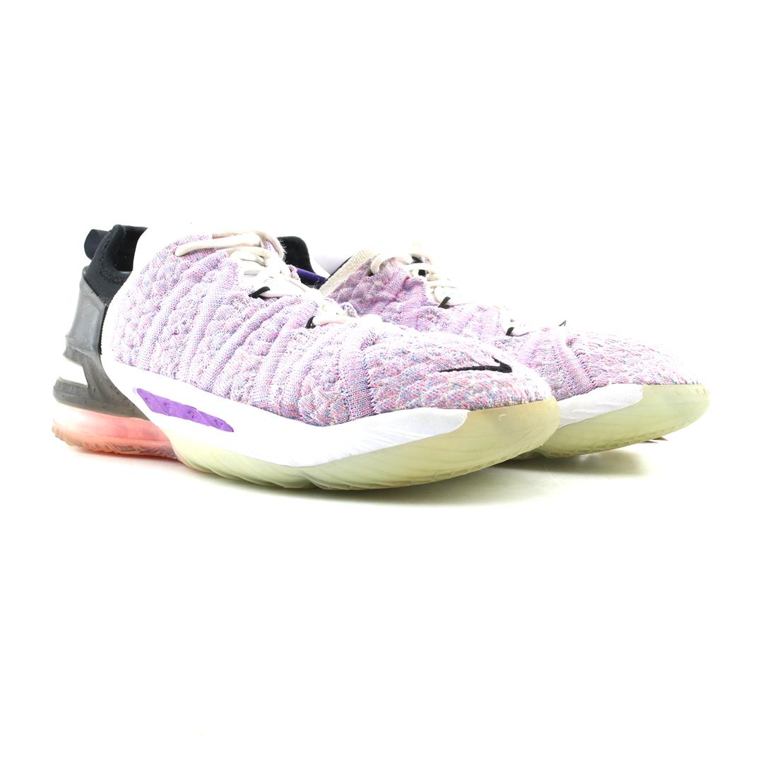 NIKE LEBRON XVIII 18