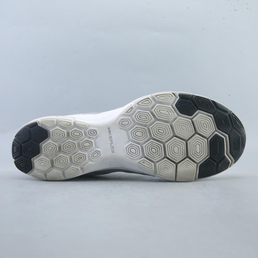 NIKE  FLEX TR 6 S