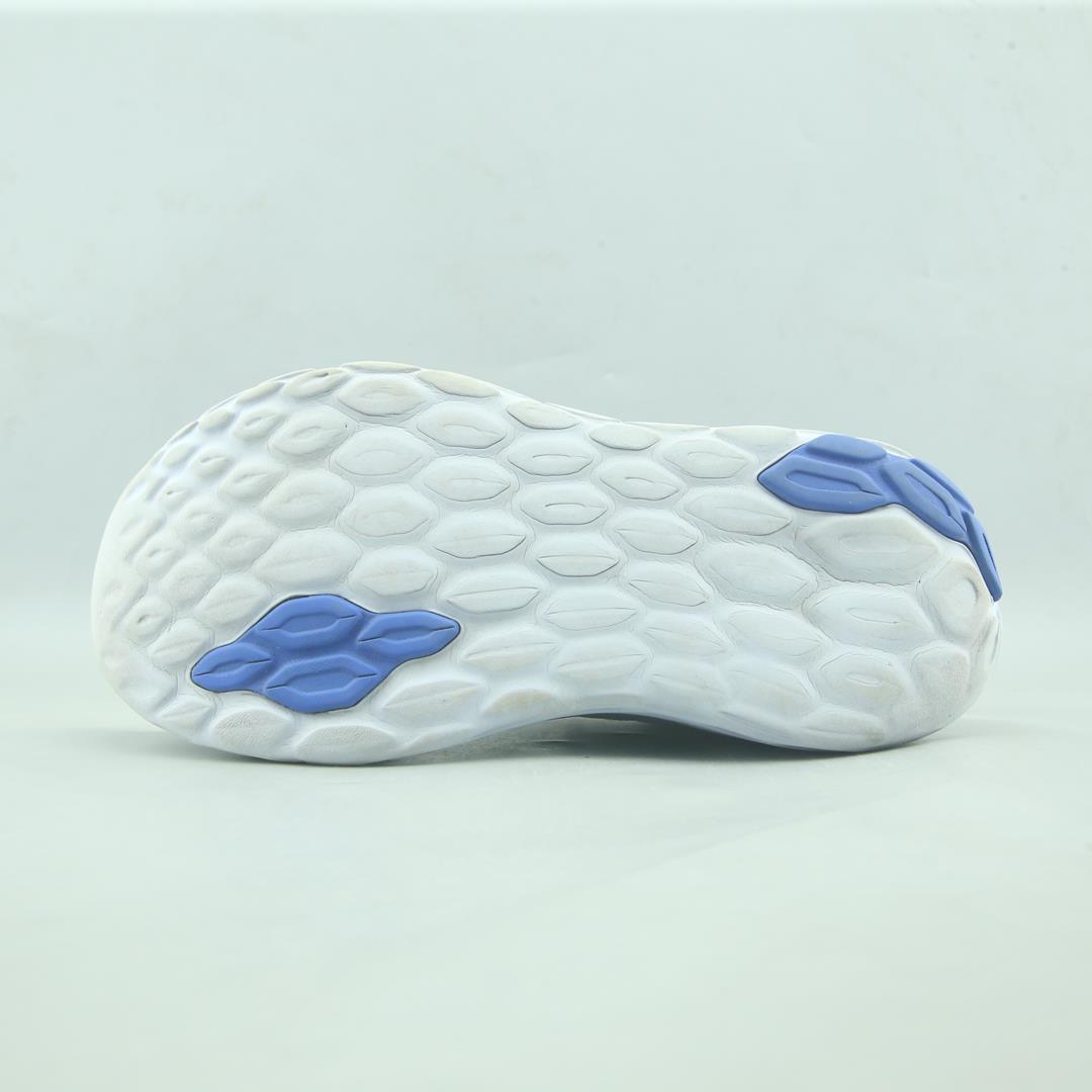 NEW BALANCE  FRESH FOAM ALTOH V1