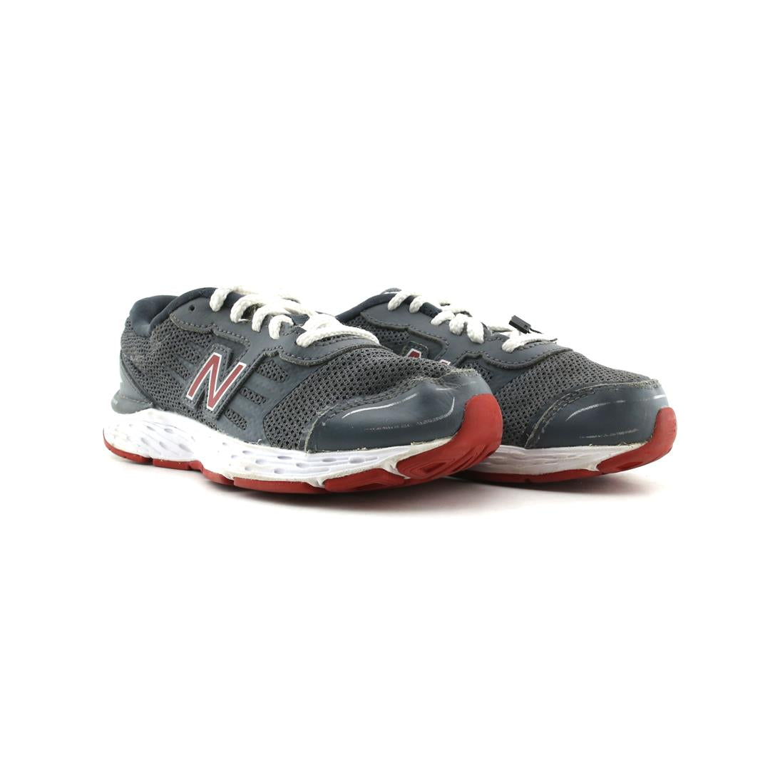 NEW BALANCE  680V5
