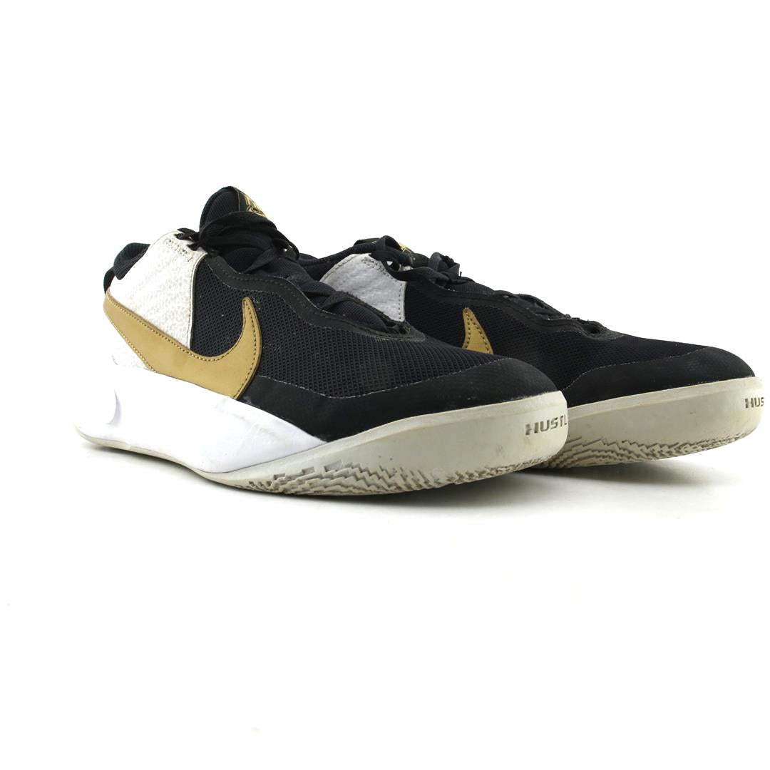 NIKE TEAM HUSTLE D 10