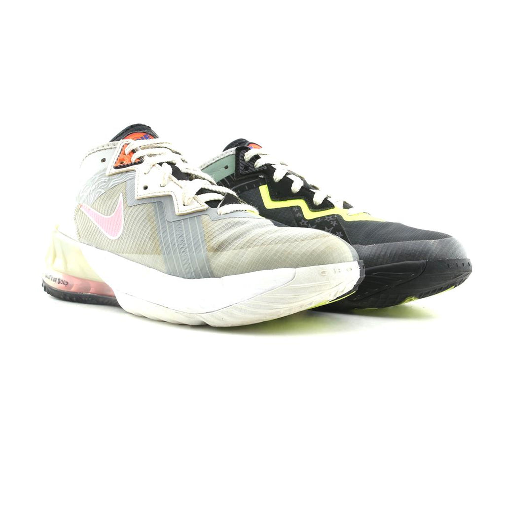 NIKE LEBRON 18 LOW