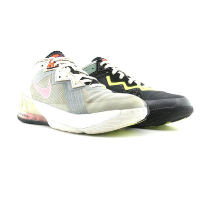 NIKE LEBRON 18 LOW