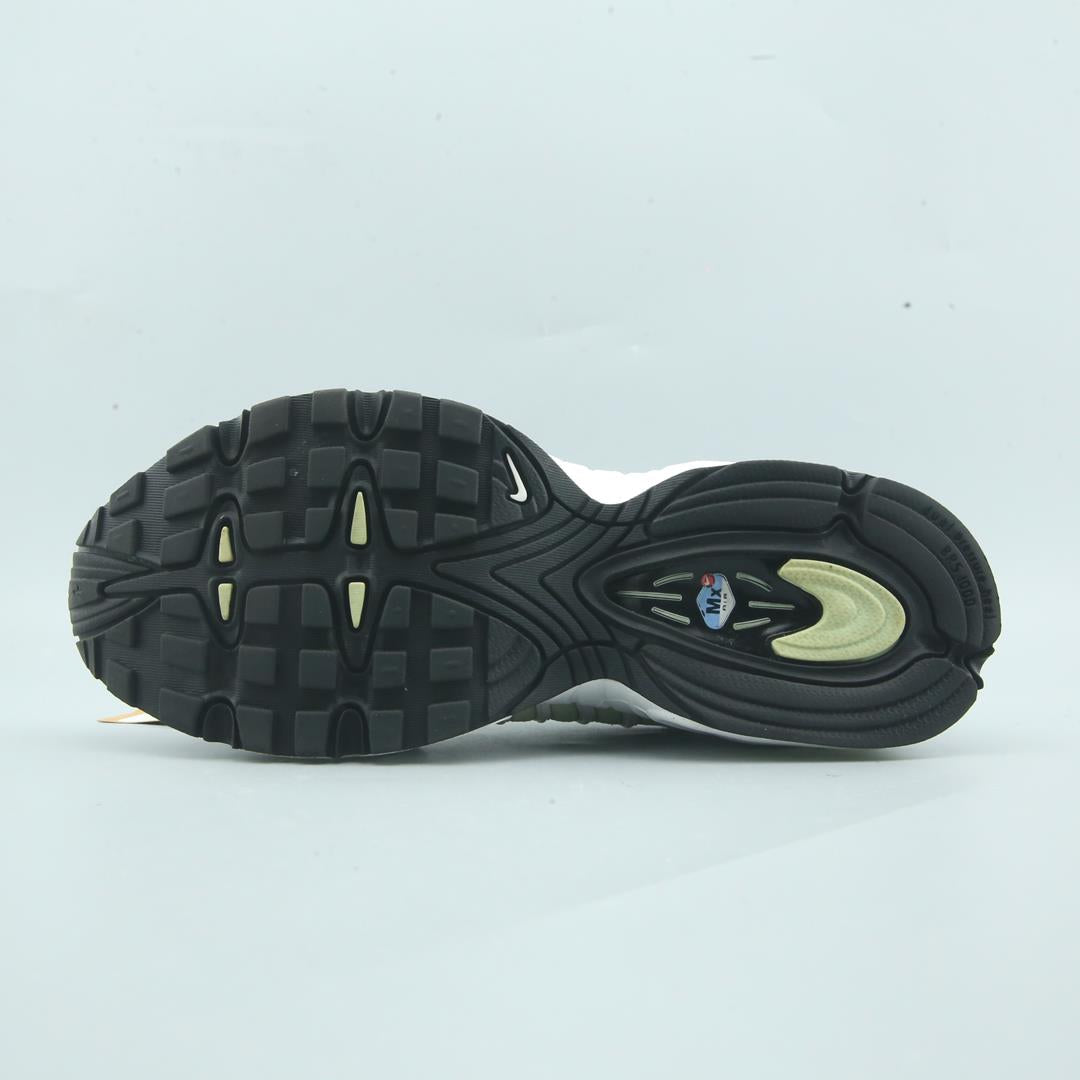 NIKE AIR MAX TAILWIND 4
