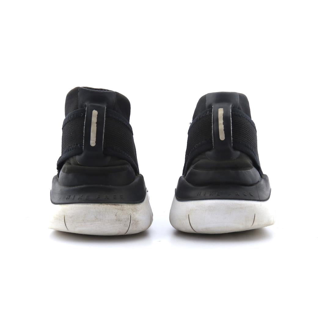 NIKE FREE RN