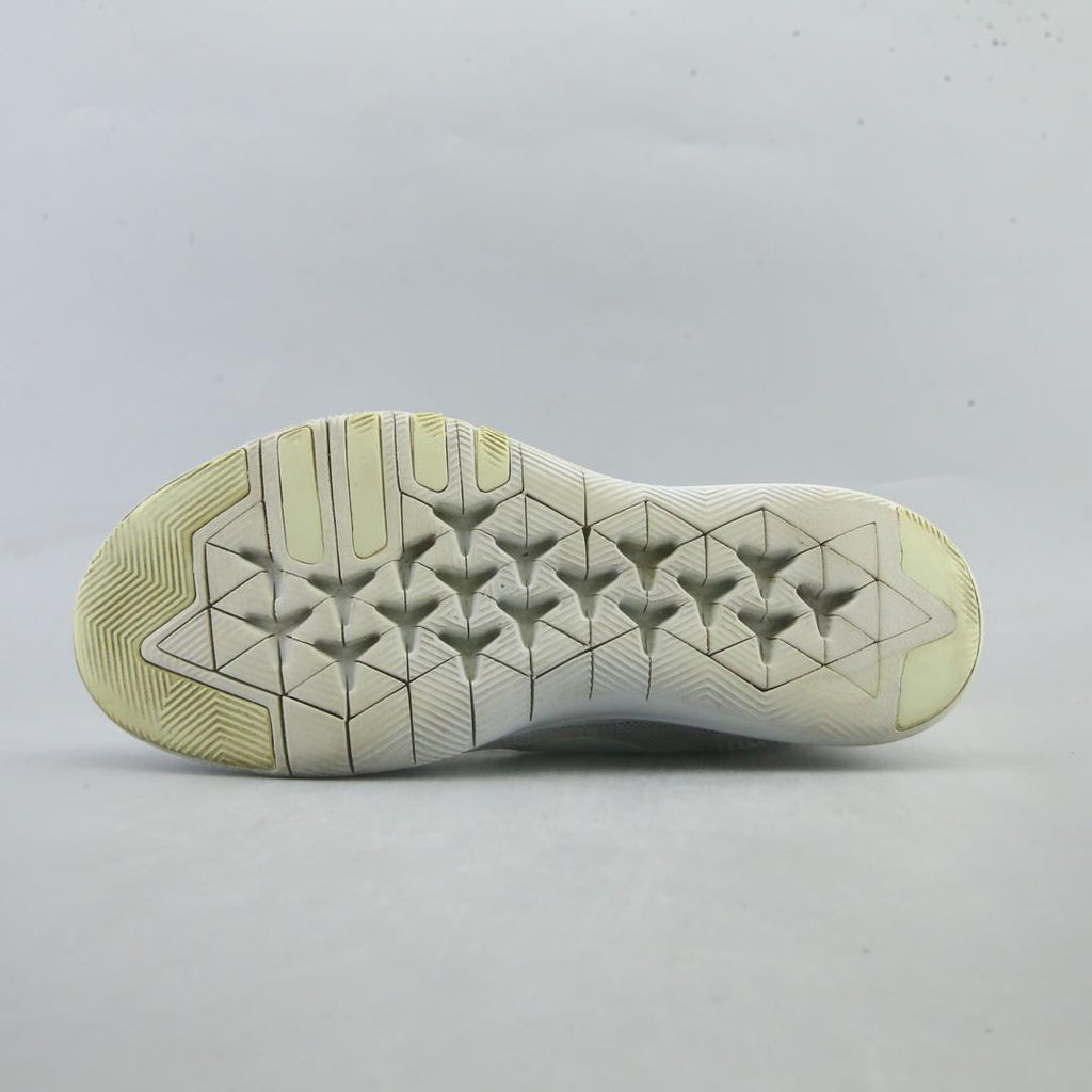 NIKE FLEX TR 8