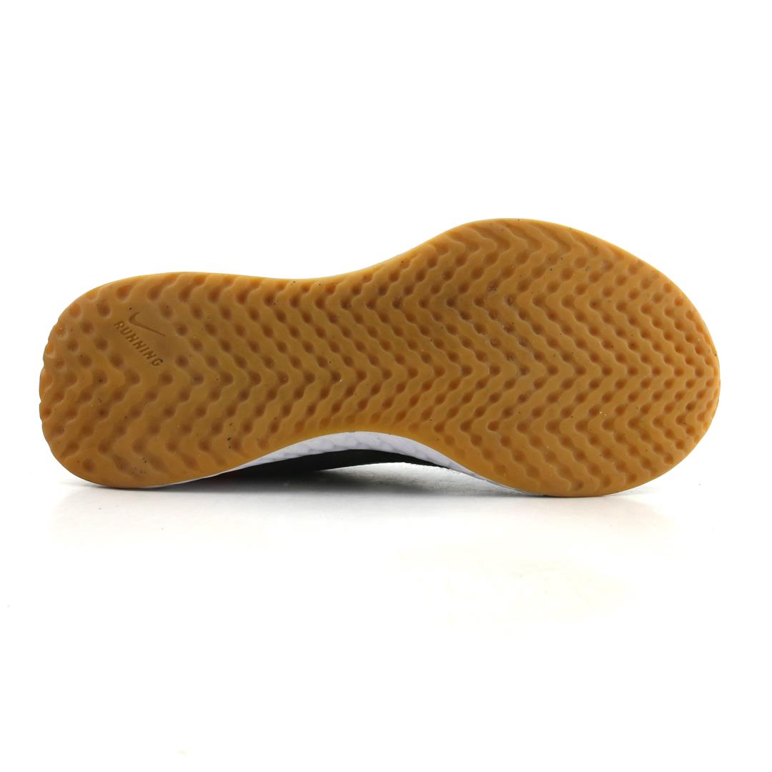NIKE REVOLUTION 5