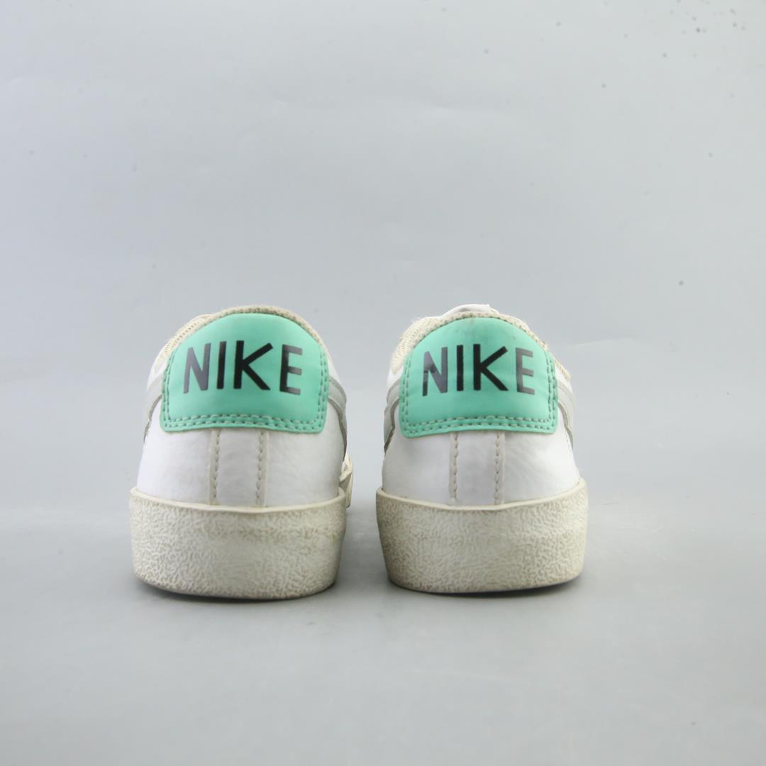 NIKE BLAZER LOW '77