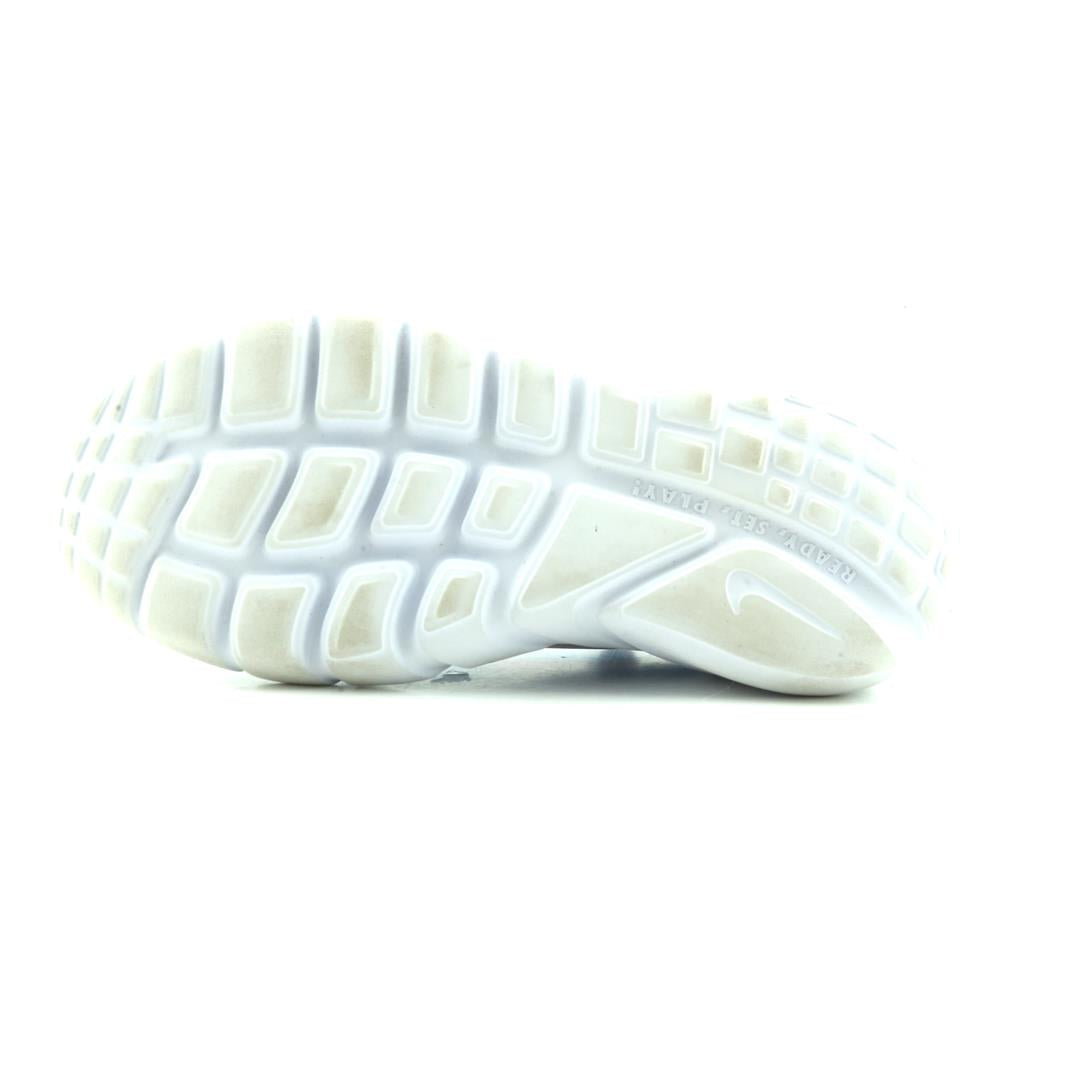 NIKE  FLEX RUNNER 2