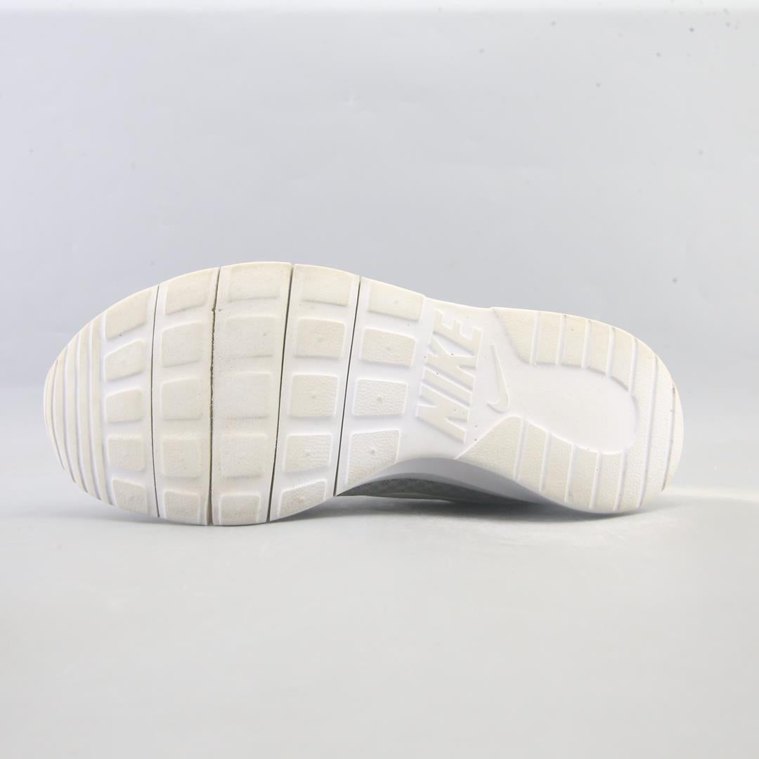 NIKE TANJUN