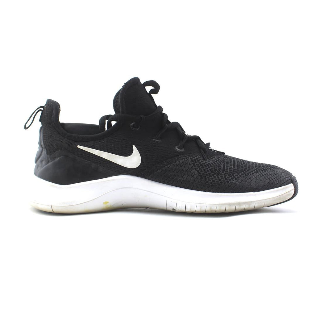 NIKE FREE TR 8