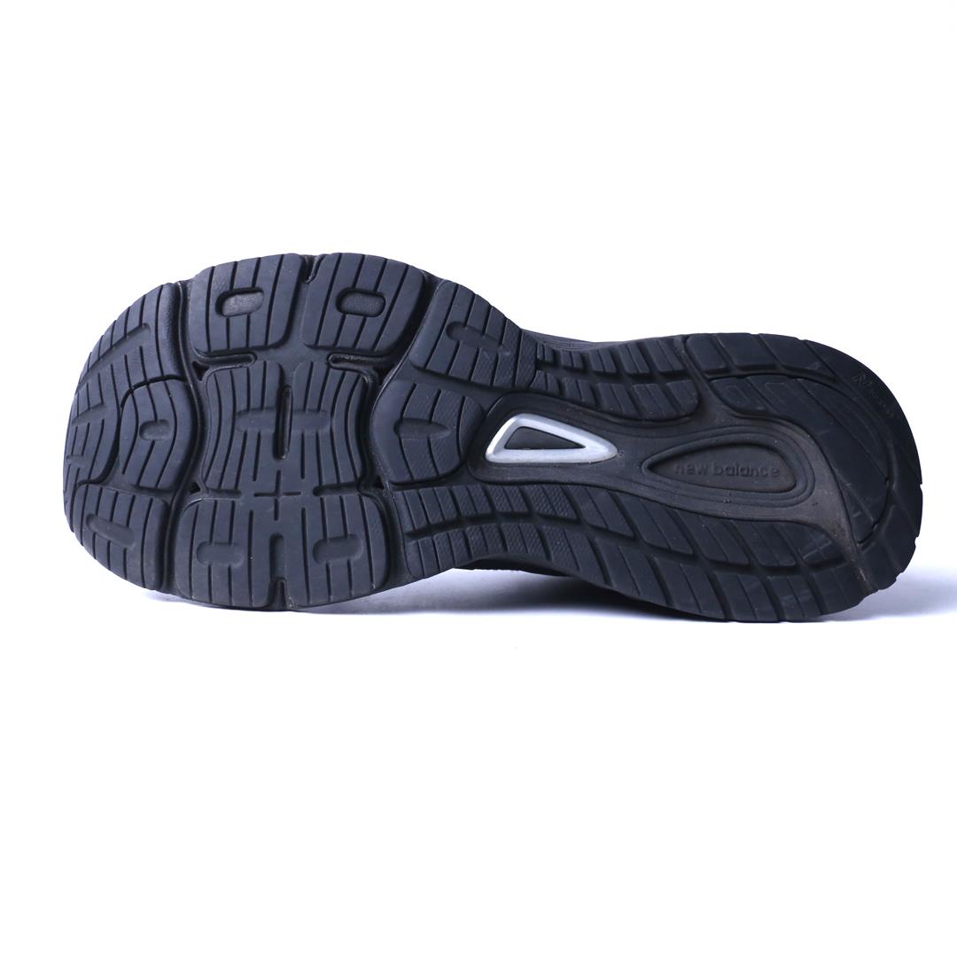 NEW BALANCE 880V9