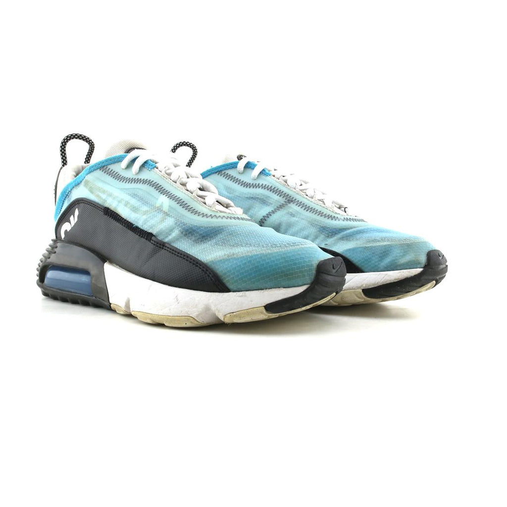 NIKE AIR MAX 2090