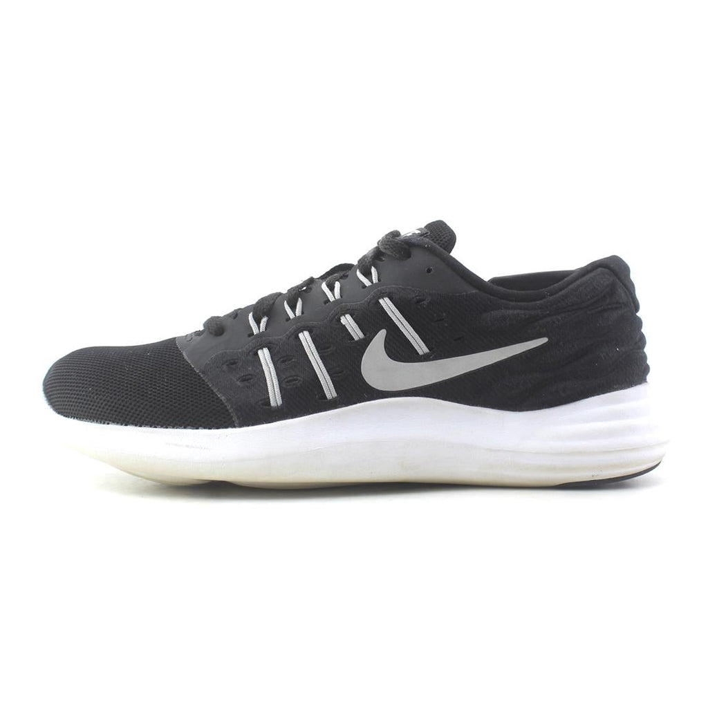 NIKE  LUNARSTELOS