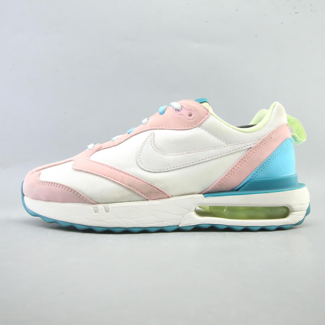 NIKE AIR MAX DAWN