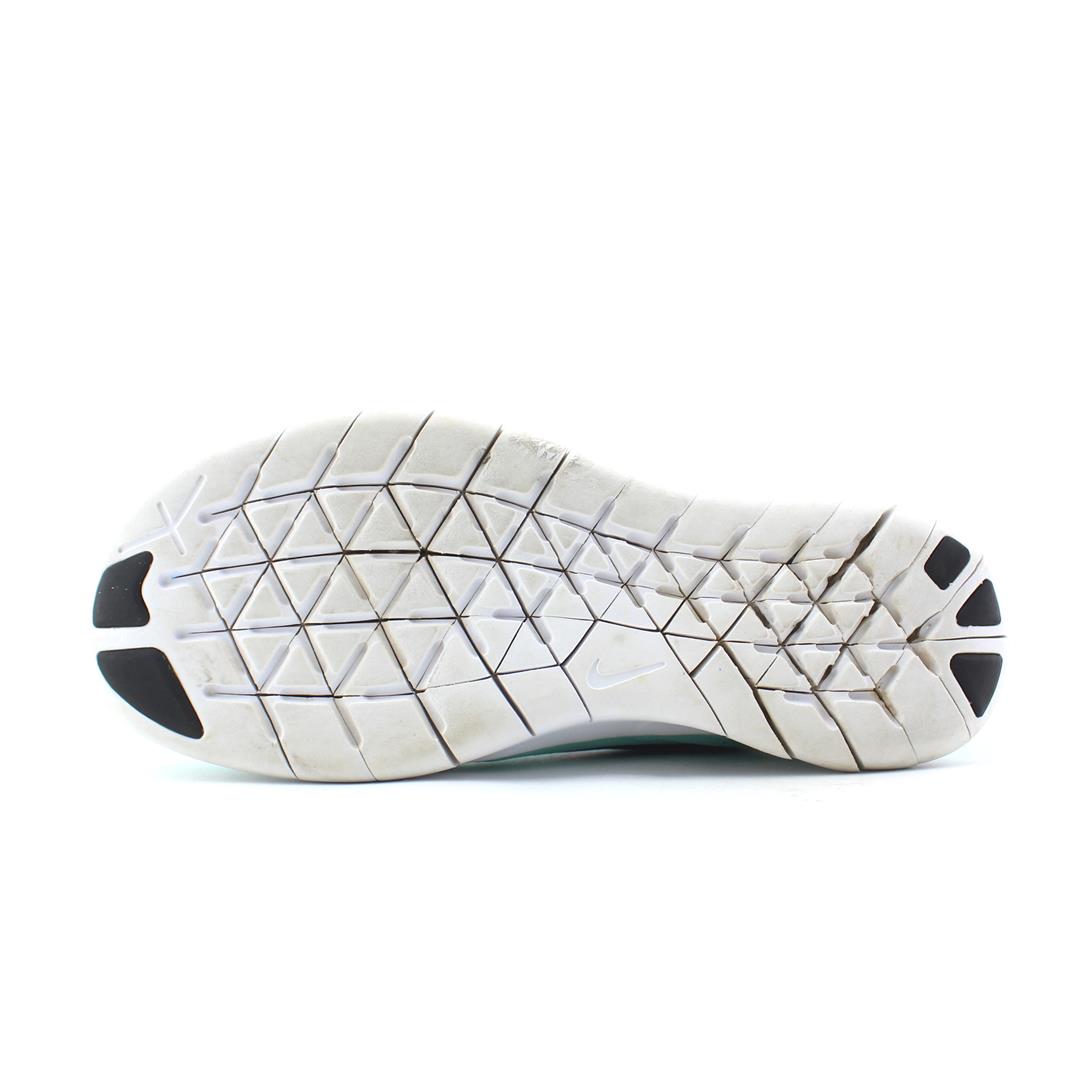NIKE FREE RN GS