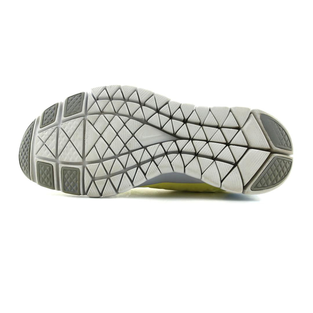 NIKE  FREE TR FIT