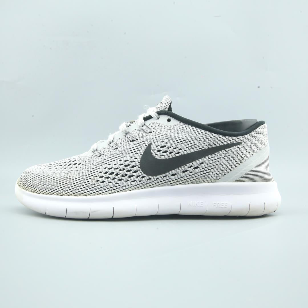 NIKE FREE RN